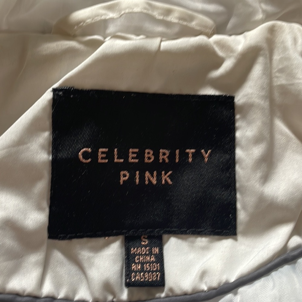 White Puffer Jacket - Picture 5 of 5